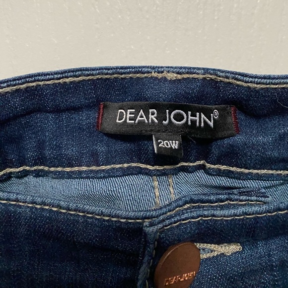 Dear John distressed blue denim capris - Picture 6 of 8